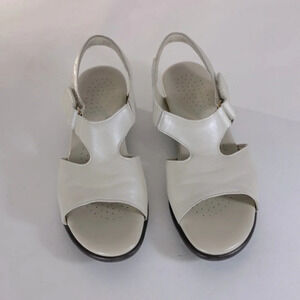 SAS Suntimer - Heeled Sandal pearl bone size 7.5 SLIM sandal supportive